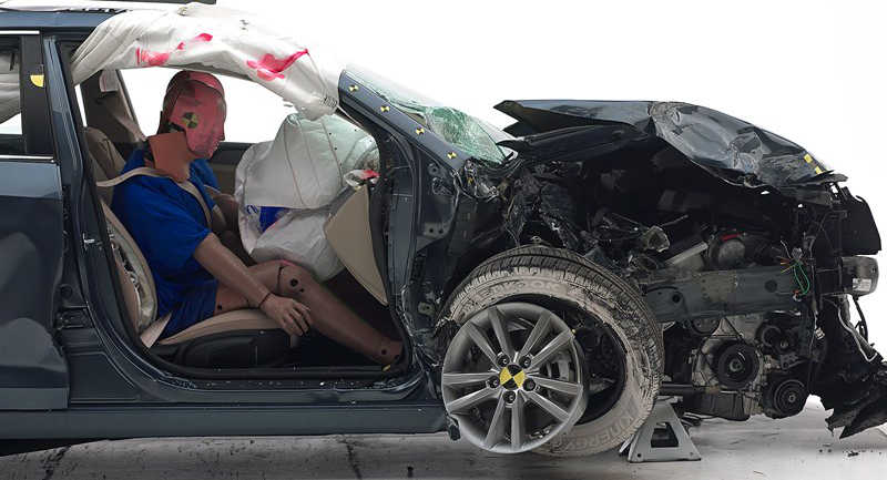 سوناتا 2018 یکی از چهار سدان ایمن برتر جهان است سوناتا 2018 یکی از چهار سدان ایمن برتر جهان است