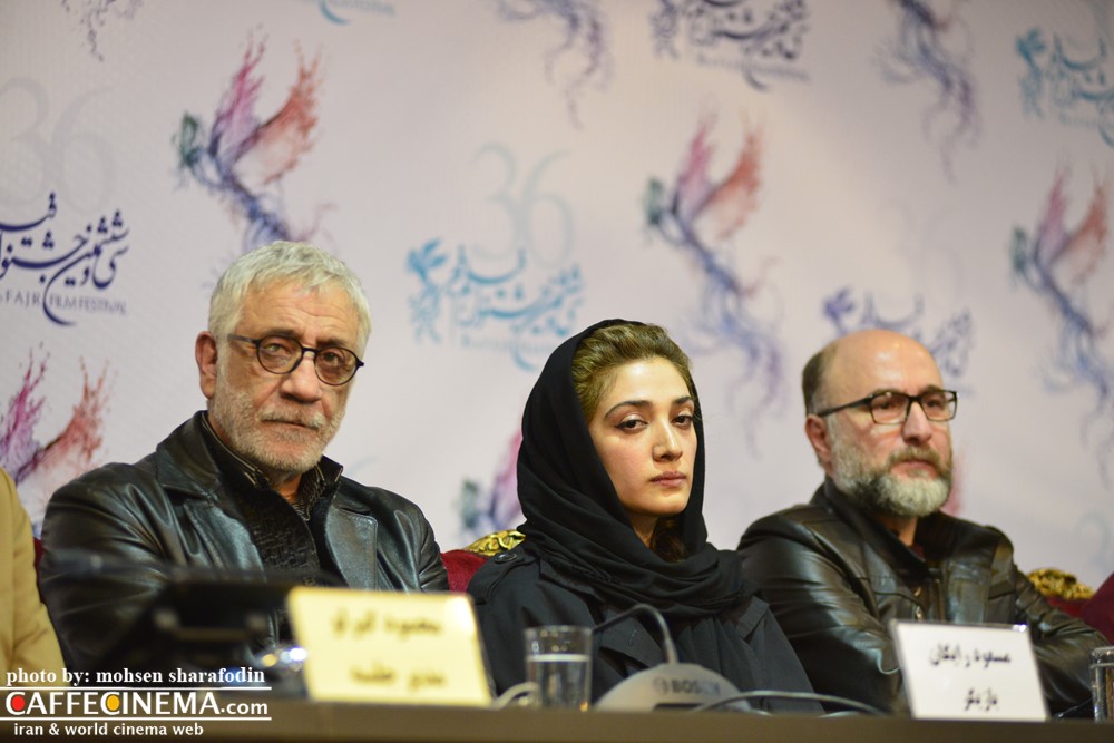 فیلمها و حاشیههای روز هفتم جشنواره فجر در سینمای رسانه (+عکس) فیلمها و حاشیههای روز هفتم جشنواره فجر در سینمای رسانه (+عکس)