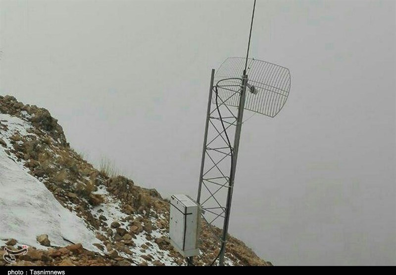 محاصره یک ماهه روستائیان الیگودرز در برف (+عکس) محاصره یک ماهه روستائیان الیگودرز در برف (+عکس)