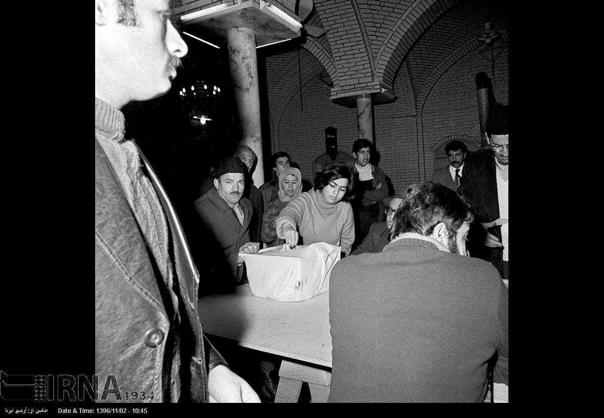 5 بهمن؛ اولین انتخاب مستقیم رییس کشور در تاریخ ایران