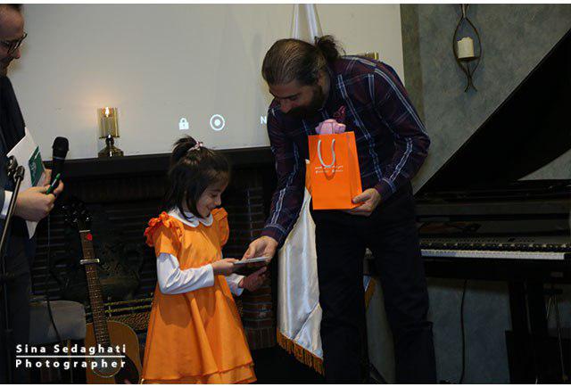 تجلیل از سه مددجوی نابغه توسط دست‌های مهربان