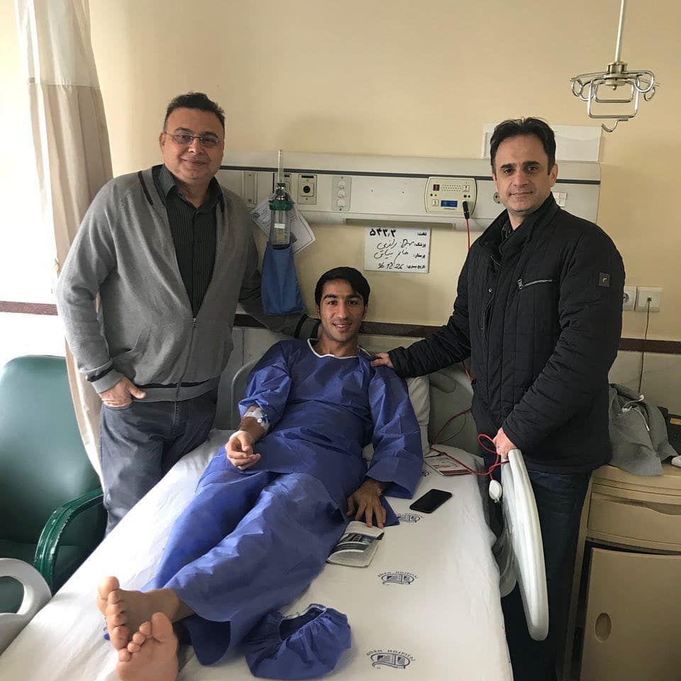 ستاره استقلال در بیمارستان بستری شد (عکس) ستاره استقلال در بیمارستان بستری شد (عکس)