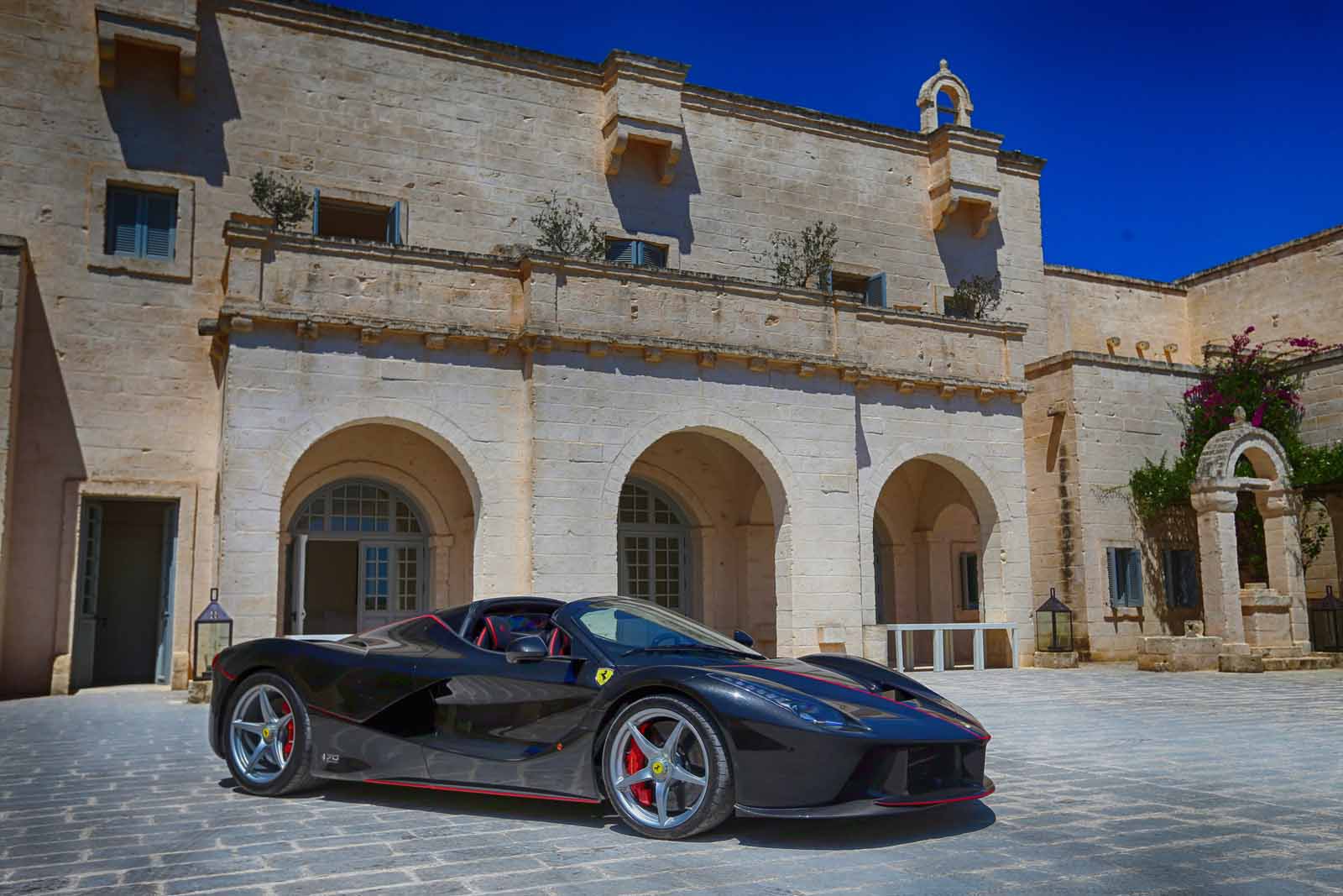 هفتادمین سالگرد فراری با رژه ویژه هفتادمین سالگرد فراری با رژه ویژه