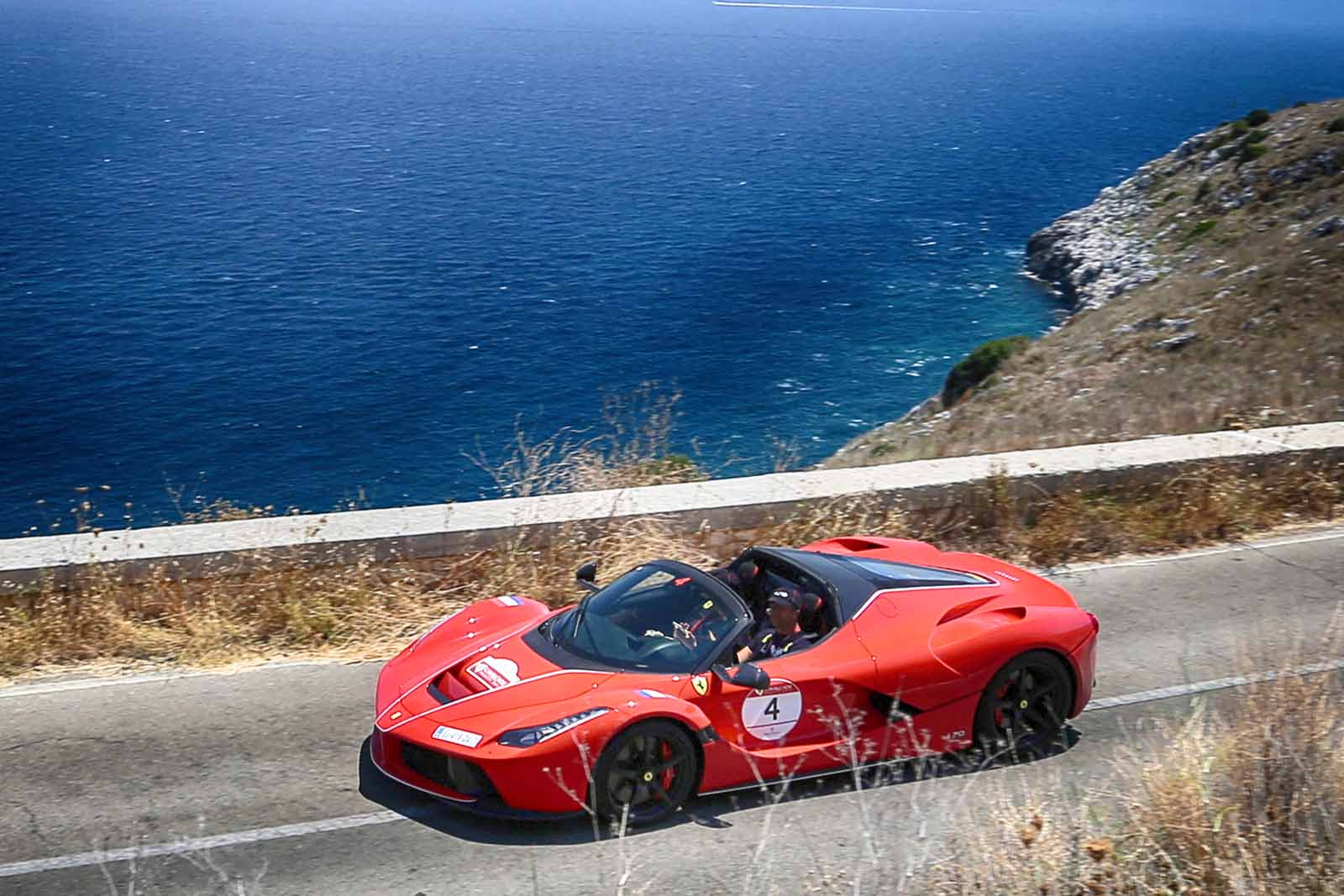 هفتادمین سالگرد فراری با رژه ویژه هفتادمین سالگرد فراری با رژه ویژه