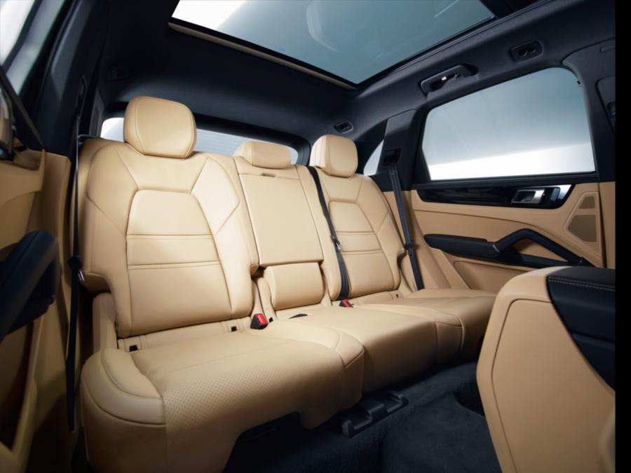 لو رفتن سوپرایز بزرگ پورشه با انتشار تصاویر کاین 2018 لو رفتن سوپرایز بزرگ پورشه با انتشار تصاویر کاین 2018