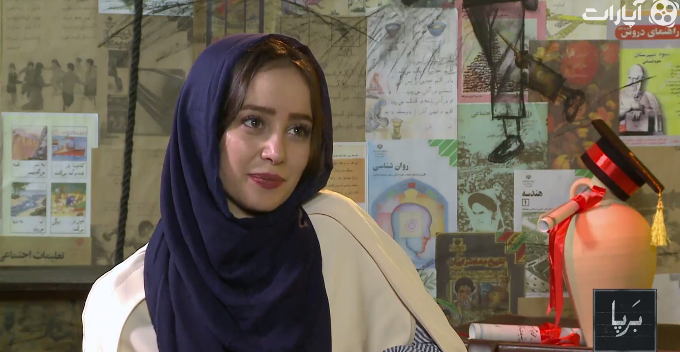 آشپزی نیتروژنی یک بازیگر در برنامه‌ای علمی