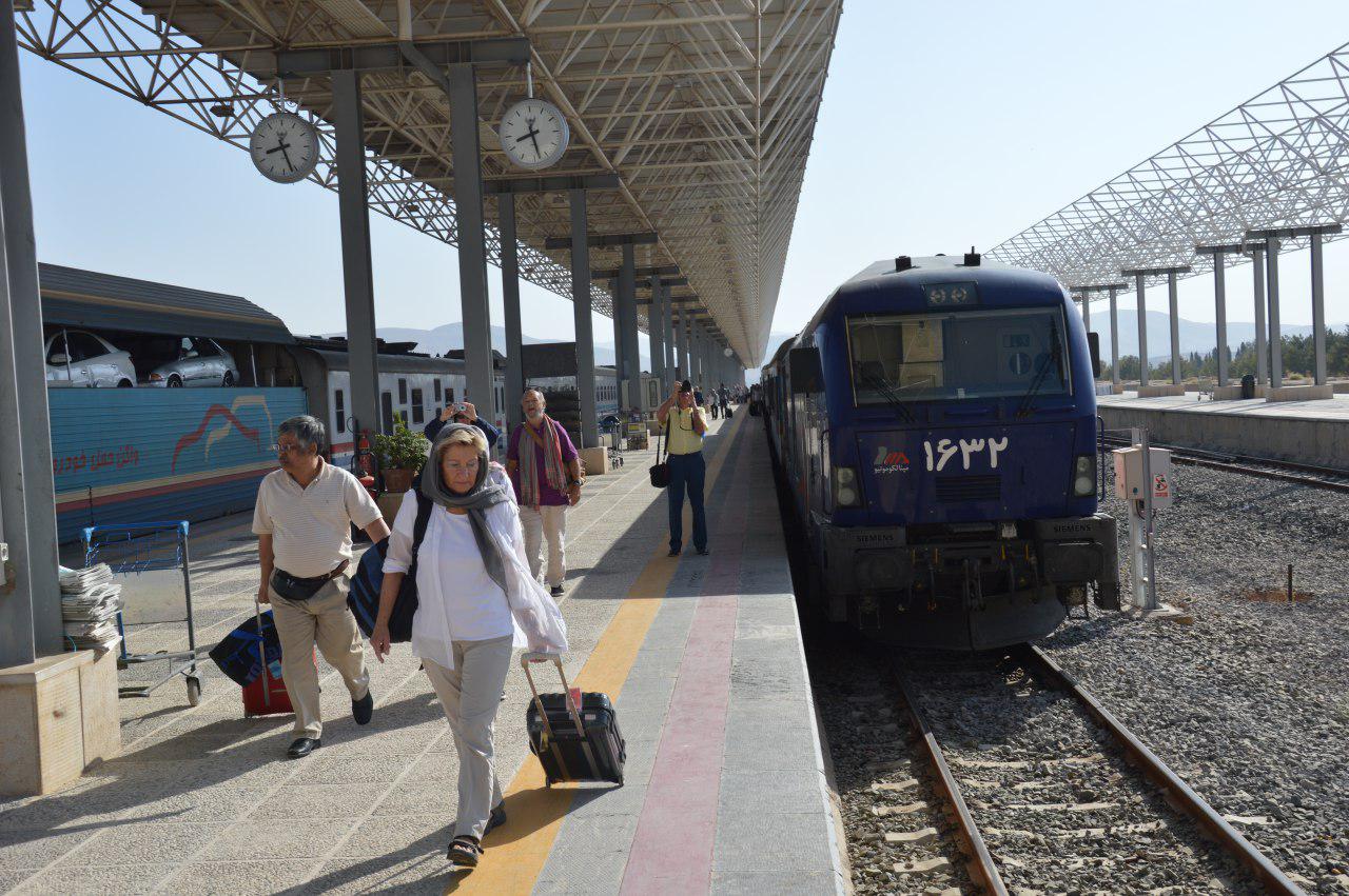 ورود بیست و چهارمین قطار گردشگری بین‌المللی به ایران
