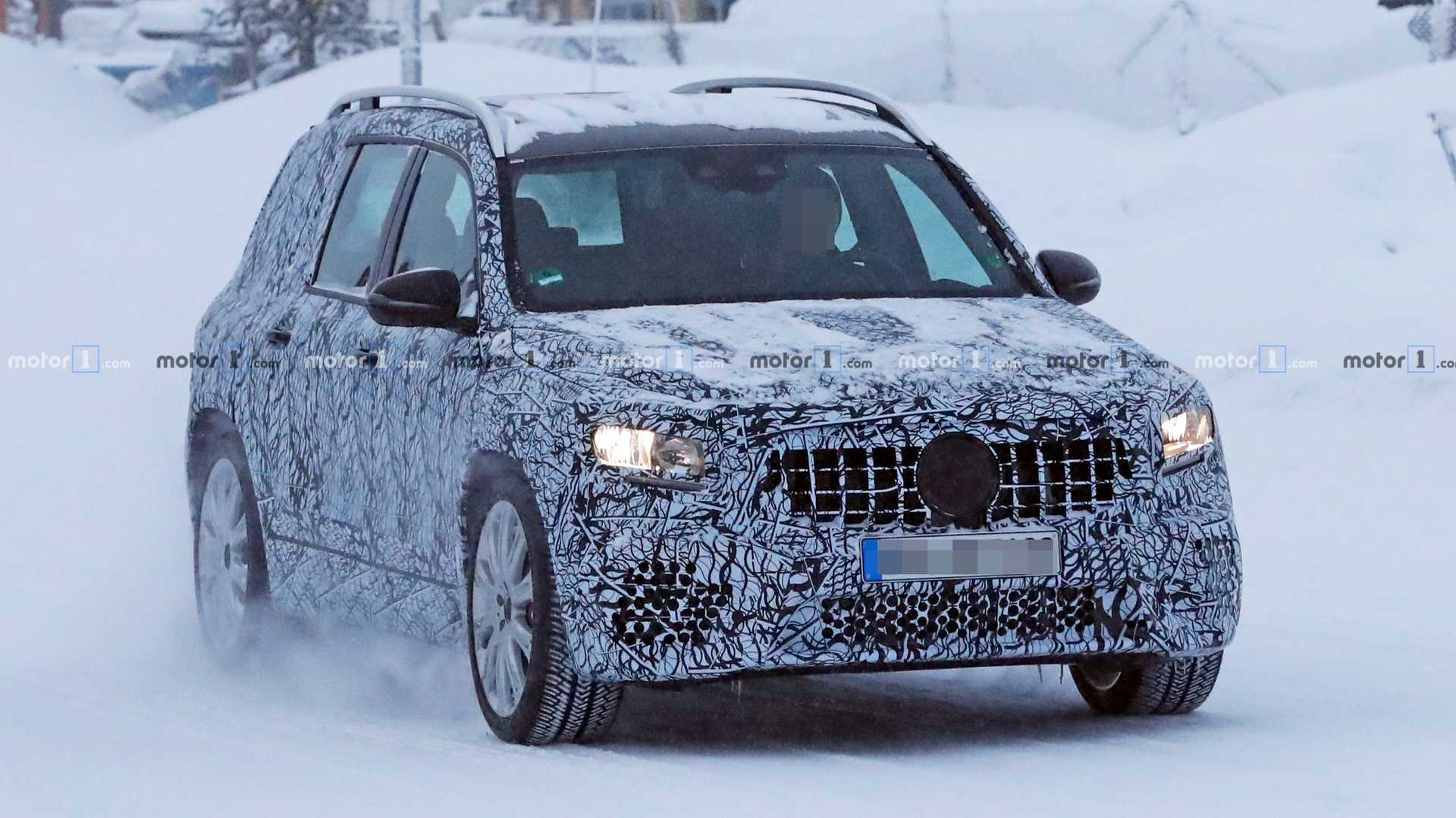 ظاهر سرد و عملکرد گرم بنز GBL 2020 ظاهر سرد و عملکرد گرم بنز GBL 2020