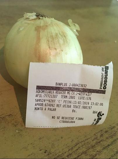 گشتی در سوپرمارکت‌های ونزوئلا؛ 10 پاکت شیر معادل یک ماه حقوق استاد دانشگاه