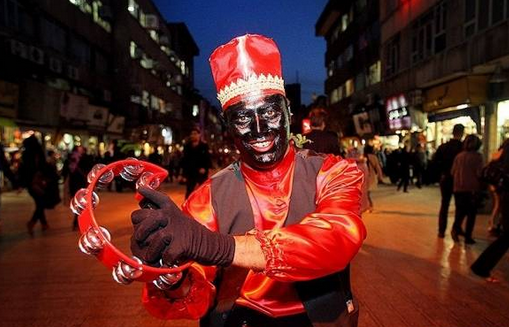 نوروز بزرگ با شادیهای کوچک نوروز بزرگ با شادیهای کوچک