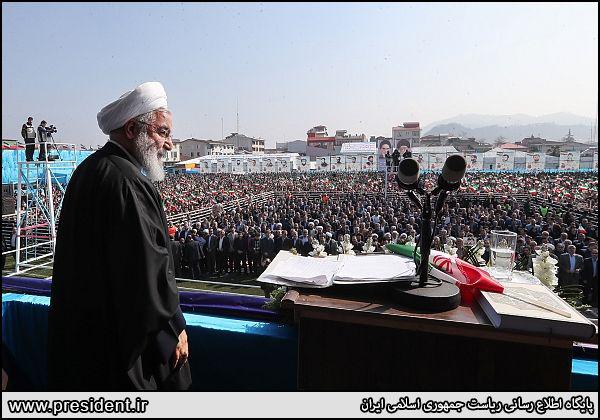 روحانی: در دوران جنگ اقتصادی و روانی به سر می‌بریم/ آمریکا می‌گوید به 40 سال پیش بازگردید