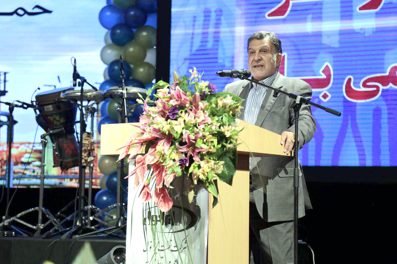 مدیرعامل شستا: کارگران علی رغم بیشترین نقش در تولیدملی از کمترین عایدات بهره مند هستند