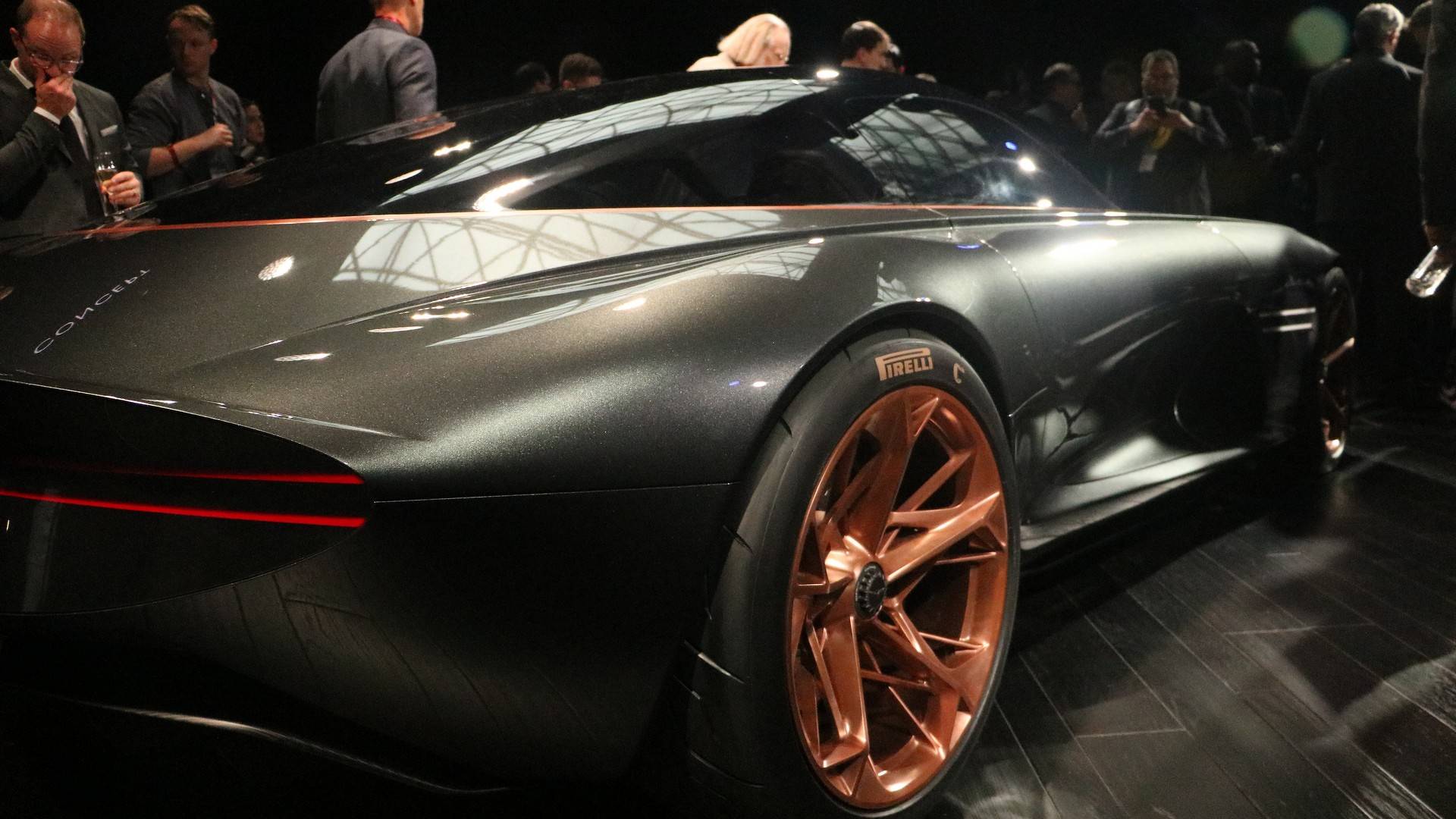 دوشنبه////اسنتیای جنسیس در نمای نزدیک