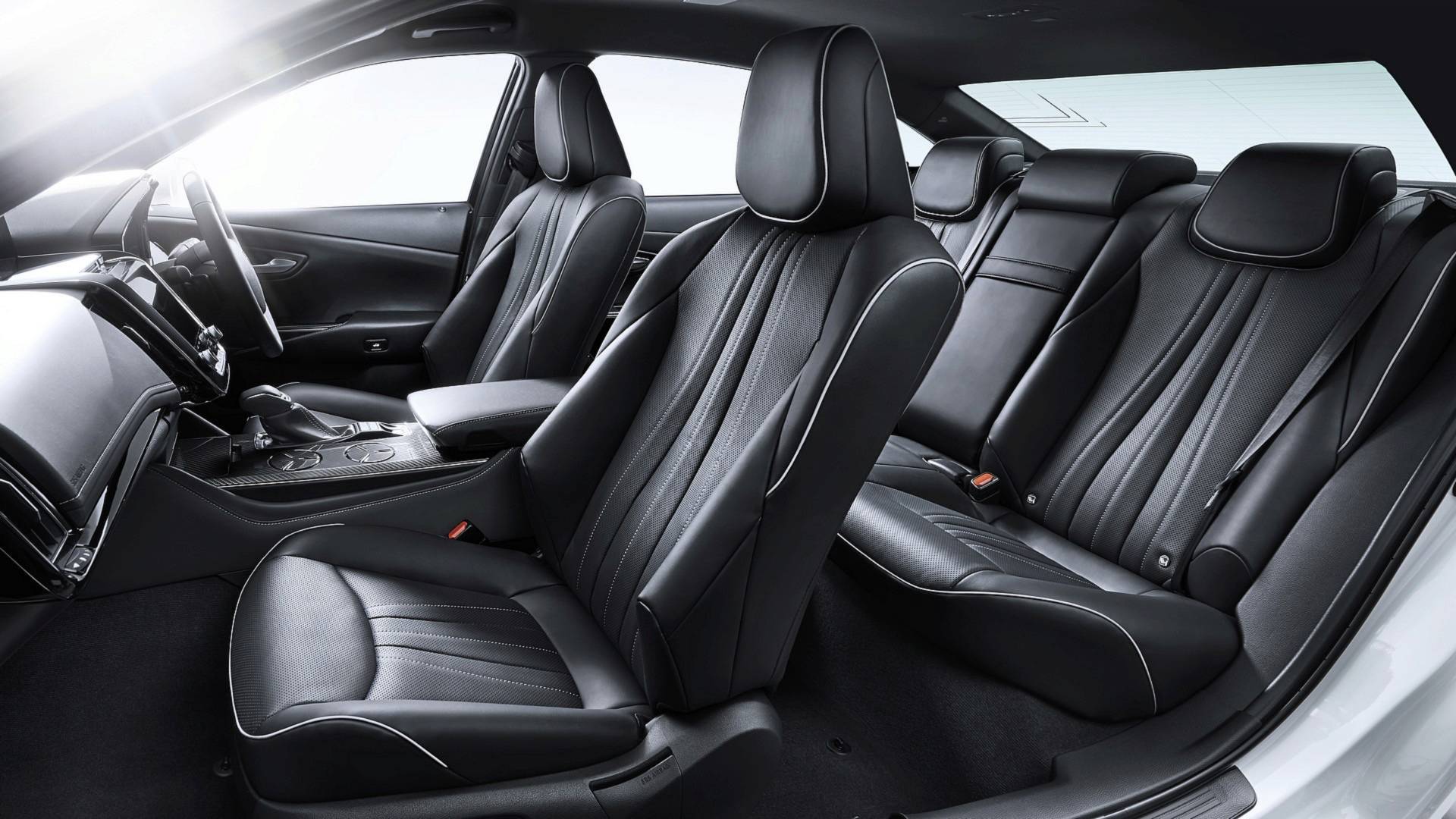 نمایش نسل جدید کراون تویوتا/ لوکس، شیک و فناورانه