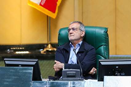 مسعود پزشکیان: اگر جای روحانی بودم، شفاف سازی میکردم/ نپذیرفتن«FATF» یعنی خود تحریمی/ افرادی که من را متهم کردند در تمام تمام هیات مدیره ها و بدون هیچ چارچوبی آدم دارند مسعود پزشکیان: اگر جای روحانی بودم، شفاف سازی میکردم/ نپذیرفتن«FATF» یعنی خود تحریمی/ افرادی که من را متهم کردند در تمام تمام هیات مدیره ها و بدون هیچ چارچوبی آدم دارند