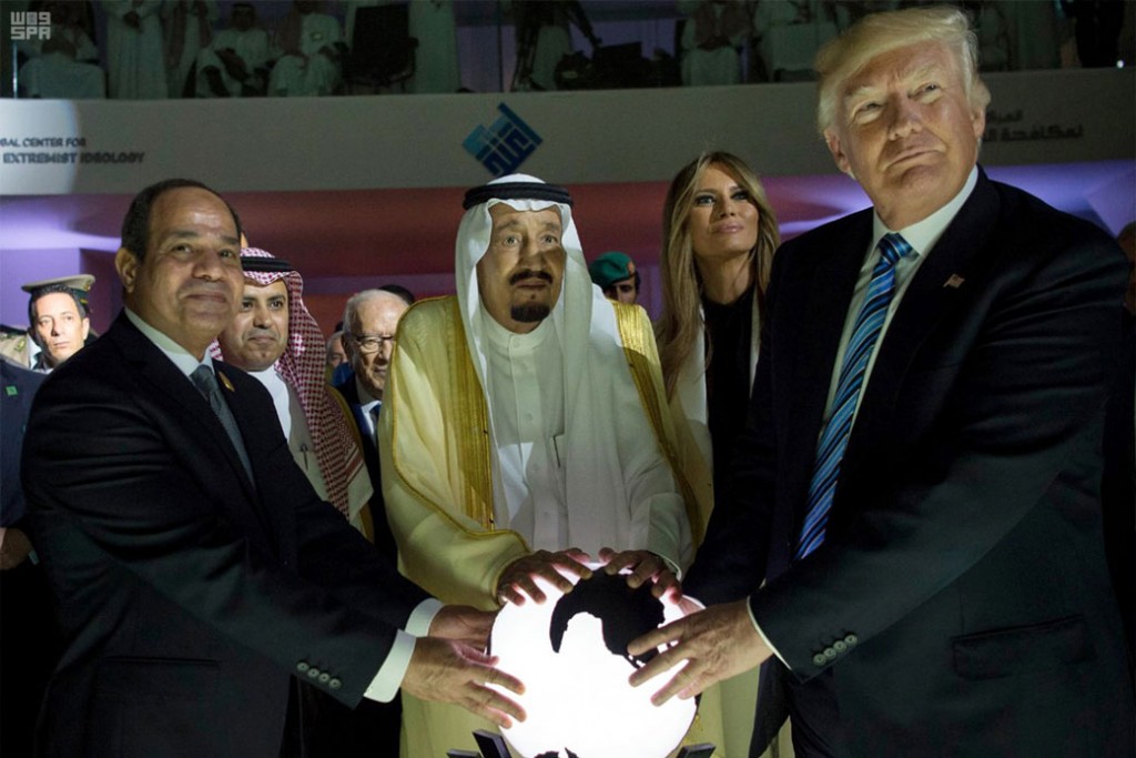 ترامپ در پی تشکیل ناتوی عربی برای مقابله با ایران