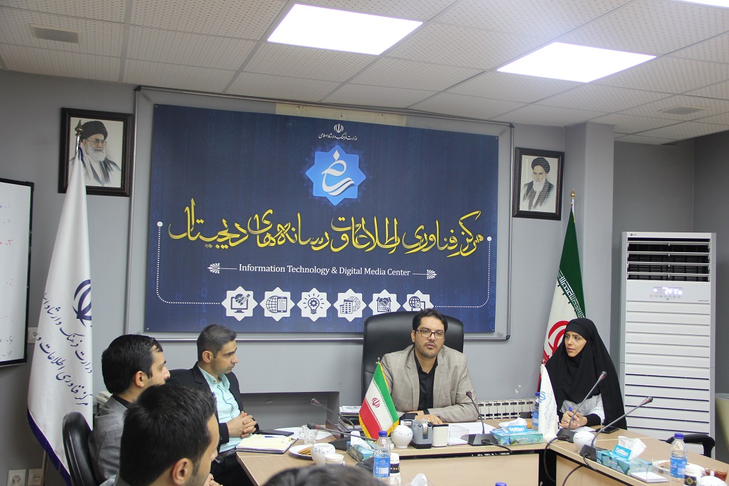 جلسه هم اندیشی راه اندازی تشکلی با رویکرد حمایت از فعالان حوزه کودک در فضای مجازی جلسه هم اندیشی راه اندازی تشکلی با رویکرد حمایت از فعالان حوزه کودک در فضای مجازی