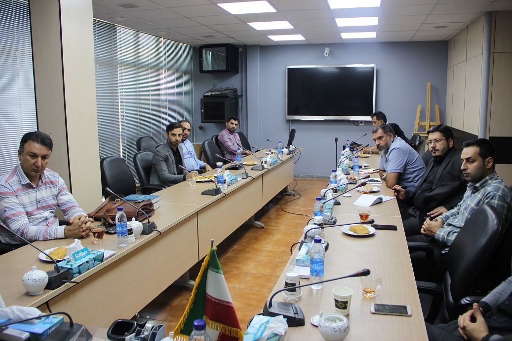 جلسه هم اندیشی راه اندازی تشکلی با رویکرد حمایت از فعالان حوزه کودک در فضای مجازی جلسه هم اندیشی راه اندازی تشکلی با رویکرد حمایت از فعالان حوزه کودک در فضای مجازی