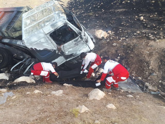 برخورد مرگبار پراید و تریلی در پلدختر لرستان