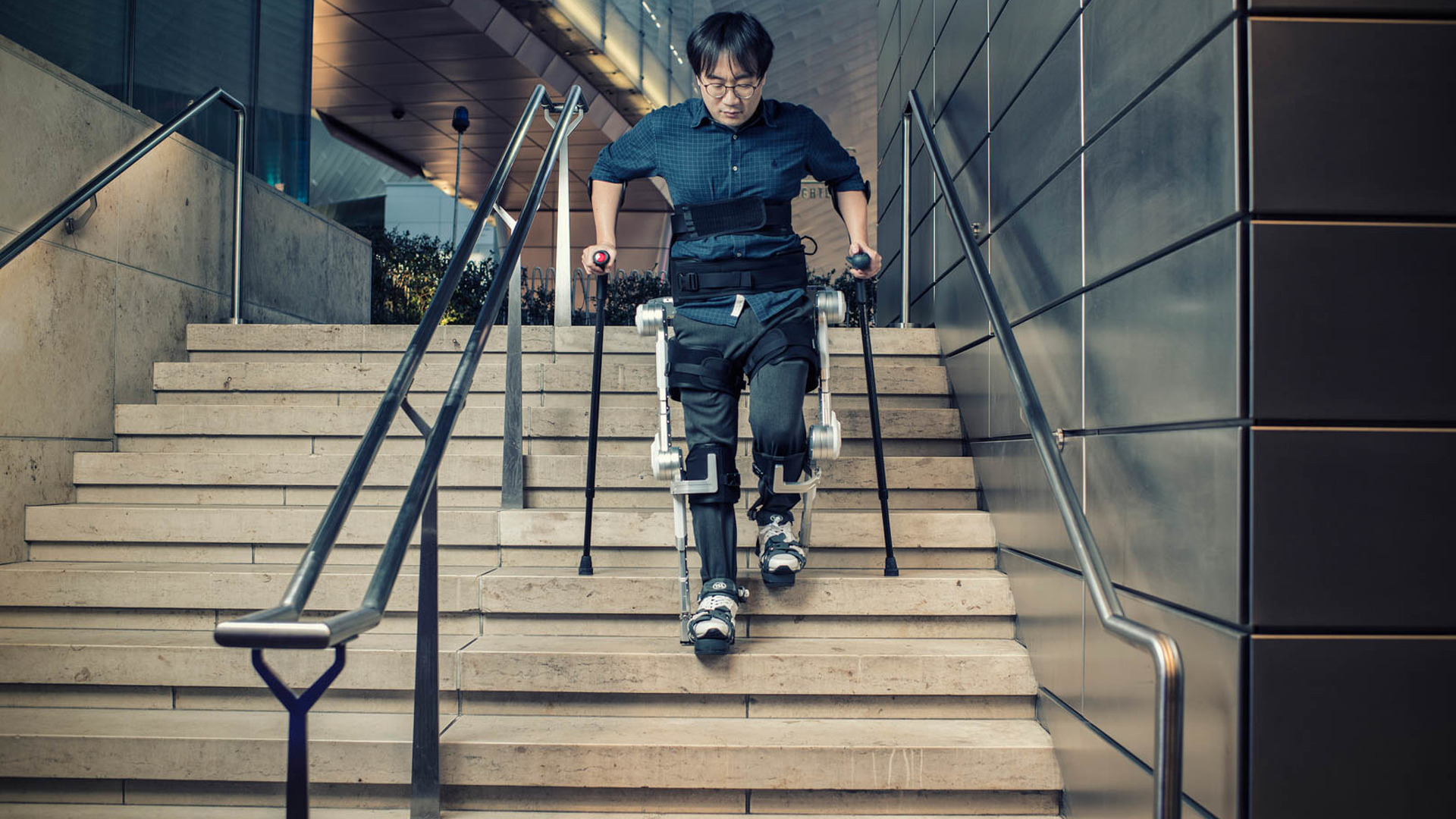 روباتهای پوششی در خودروسازی کره روباتهای پوششی در خودروسازی کره