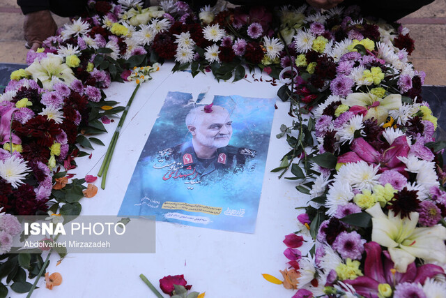 حضور مردم کرمان در مراسم تشییع شهید سردار سلیمانی