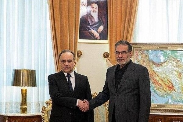 دیدار نخستوزیر سوریه با دریادار شمخانی دیدار نخستوزیر سوریه با دریادار شمخانی