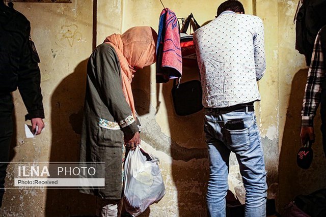 زندگی کارگر، دانشجو و معلمِ بازنشسته با معتاد و سارق زیر یک سقف/«فقر و بی‌پولی» نقطه اشتراک ساکنان خانه‌های مجردی