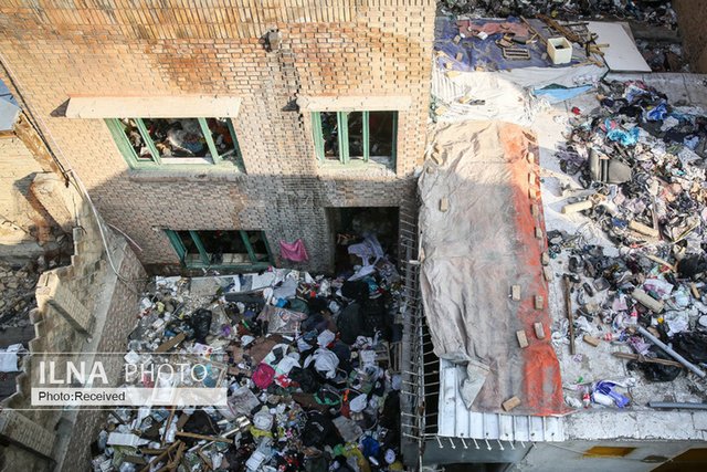 زندگی کارگر، دانشجو و معلمِ بازنشسته با معتاد و سارق زیر یک سقف/«فقر و بی‌پولی» نقطه اشتراک ساکنان خانه‌های مجردی