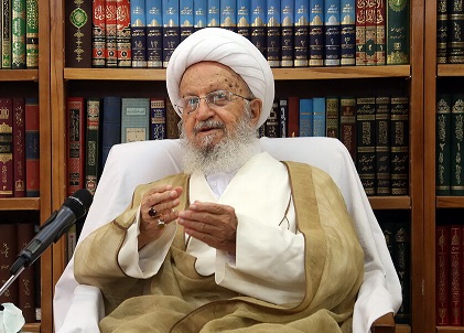 آیت‌الله مکارم: به‌خاطر چند خشک‌مقدس نمی‌توان از فناوری‌ روز چشم پوشید