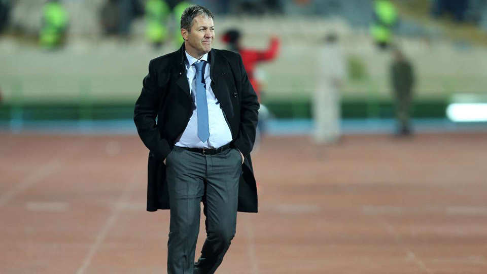 اینجا کسی دراگان را دوست دارد؟ اینجا کسی دراگان را دوست دارد؟