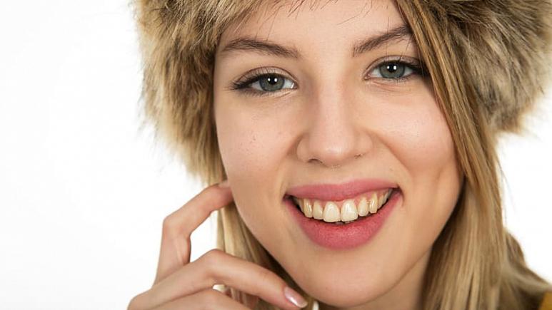 چرا نمیتوانیم به صورتمان دست نزنیم؟ کرونا ویروس