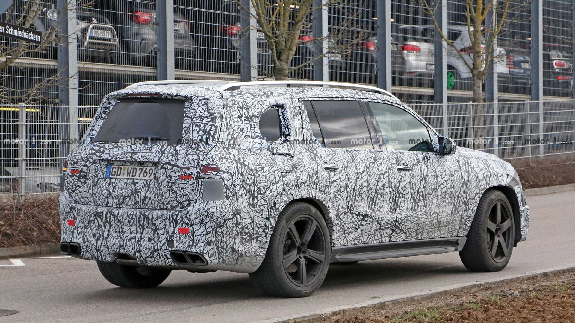 دومین SUV می‌باخ آماده ورود به بازار