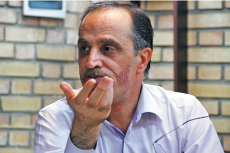 بهمن کشاورز دانش حقوقی خود را به عرصه عمومی وارد کرد