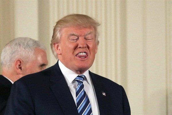 تلاش سناتورها برای توقف اقدامات ضدایرانی ترامپ