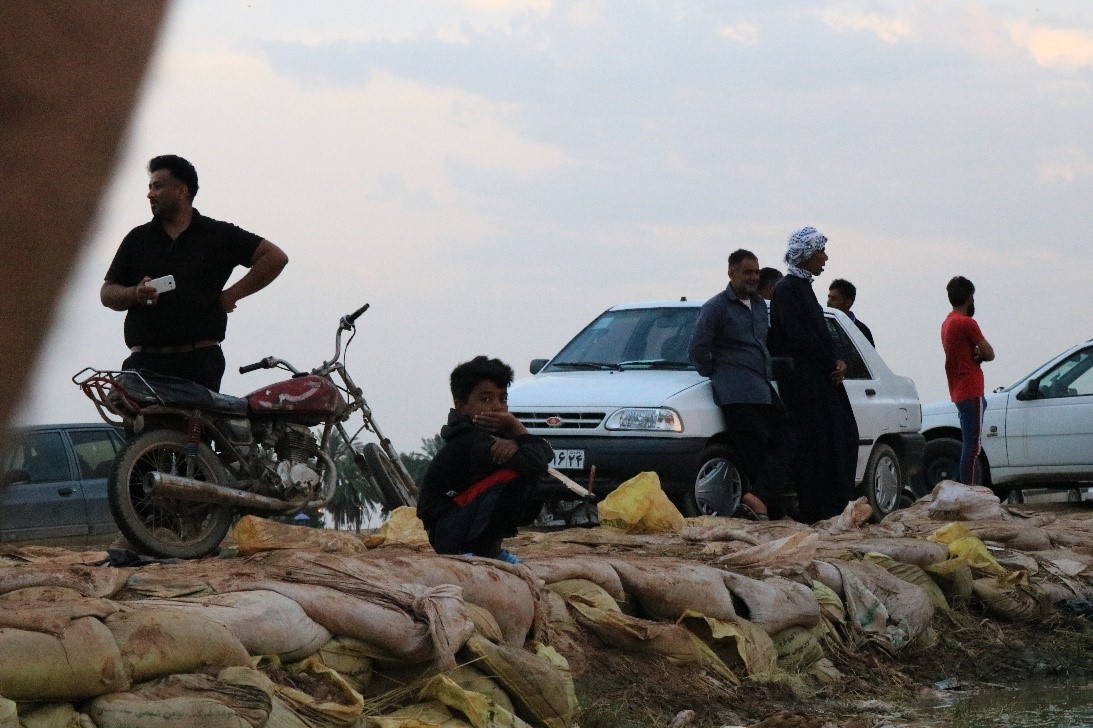 فاتحانِ خشمگین آب‌های گِل‌آلود