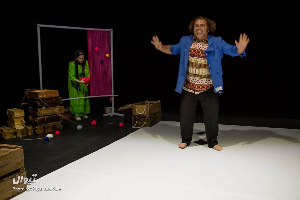 «جنگ پیروز ندارد، روله»!