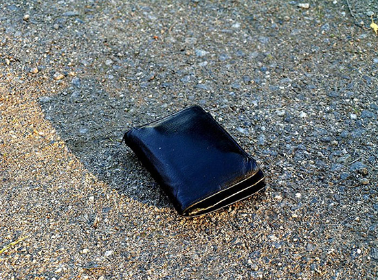 مردم کشورهای مختلف به کیف پول گمشده چه واکنشی دارند؟