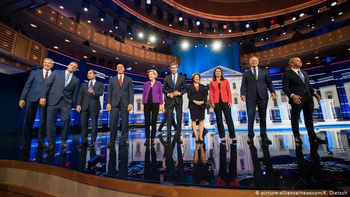 اولین مناظره تلویزیونی دموکرات‌ها برای پیروزی بر ترامپ/ ترامپ: کسل کننده و شرم‌آور بود