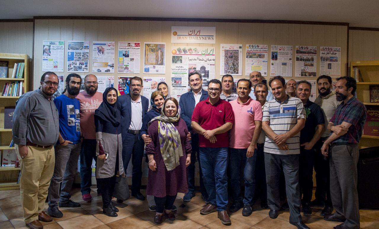 عجیب «حناچی» نیست، عجیب «دیگران» هستند عجیب «حناچی» نیست، عجیب «دیگران» هستند