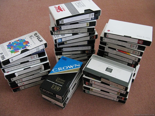 از پیتزا‌خوری در روستاها تا پاتیناژ در مشهد