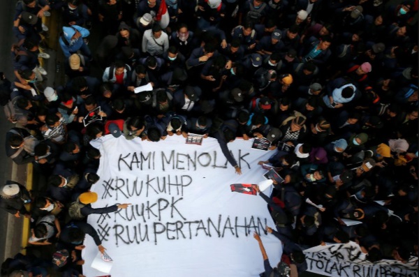 تظاهرات مردم اندونزی علیه قانون جنجالی روابط جنسی خارج از ازدواج