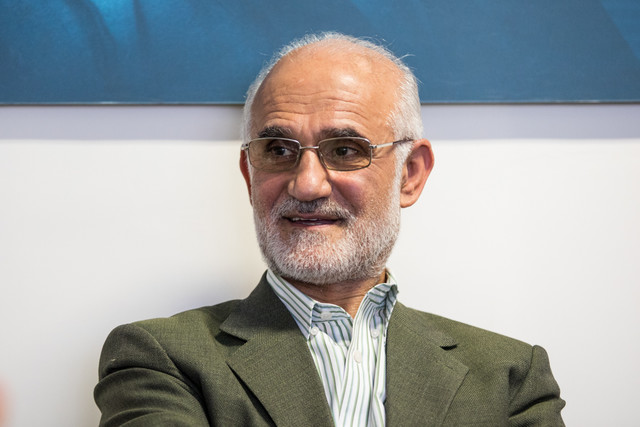 نامه نظام پزشکی به روحانی: ابتلای روزانه بیش از ۳ هزار نفر به کرونا، یعنی نتوانستیم از تعطیلات نوروزی به نحو مناسب استفاده نماییم