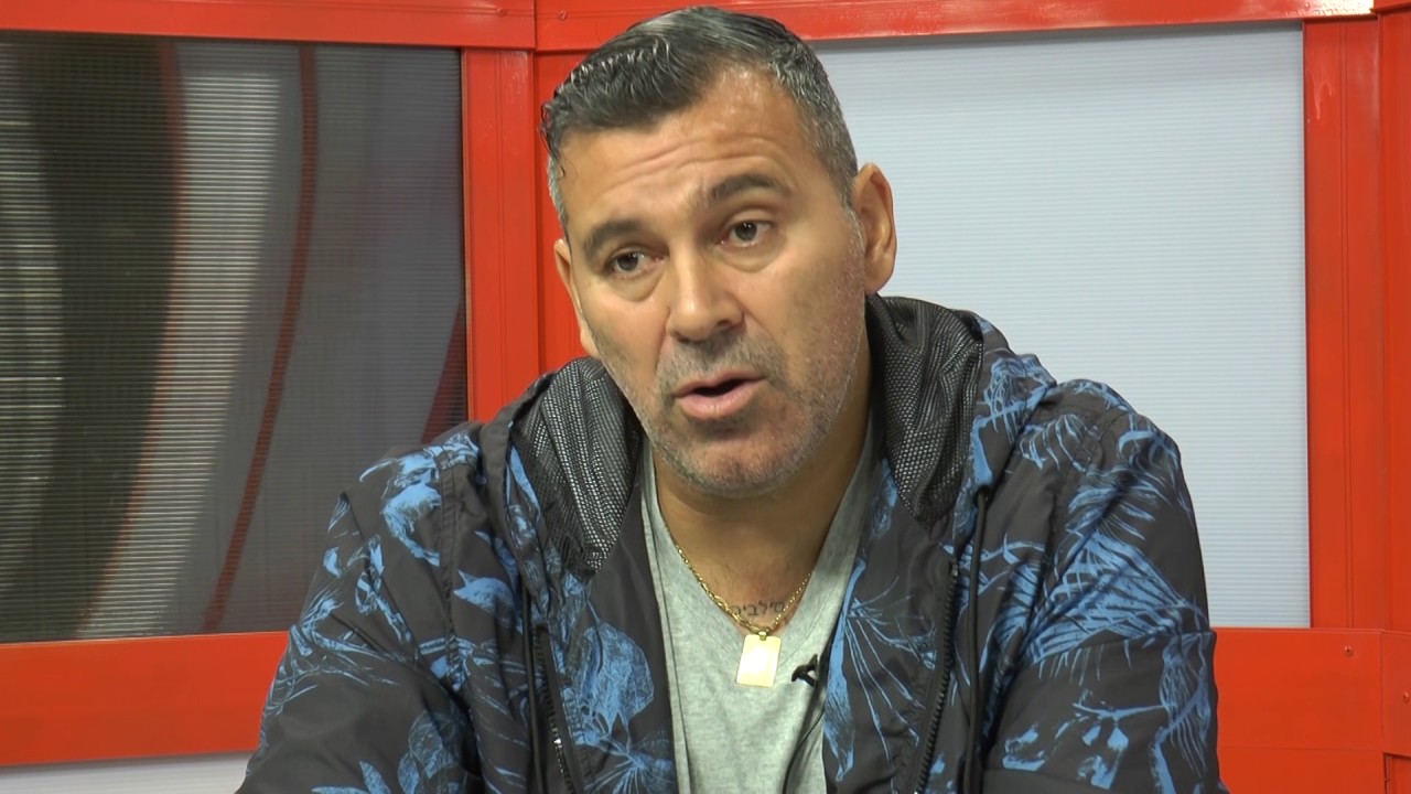 دروازهبانی که معتقد بود جهان به آخر رسیده! کارلوس روآ