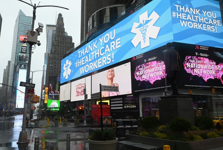 مخالفت ترامپ با ادامه قرنطینه: شرکت ها و شغل ها را از دست می دهیم؛ کشته‌های رکود اقتصادی بیشتر است/ یک سوم جهان در قرنطینه/ جلسه شورای امنیت هم غیرحضوری شد