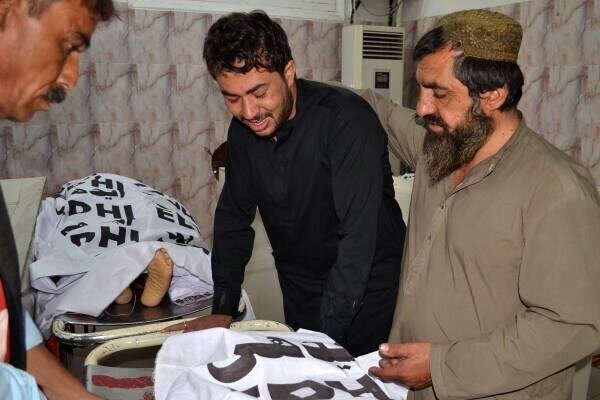 ۱۱ کارگر معدنچی در یک حمله مسلحانه در پاکستان کشته شدند ۱۱ کارگر معدنچی در یک حمله مسلحانه در پاکستان کشته شدند