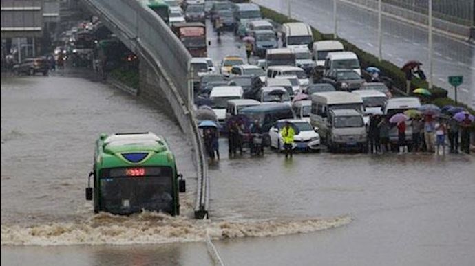 سیل زندگی 40 میلیون نفر را در چین و ژاپن مختل کرد سیل زندگی 40 میلیون نفر را در چین و ژاپن مختل کرد