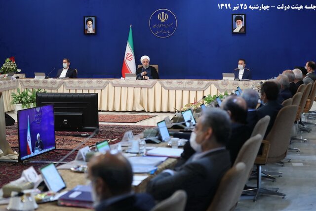 توصیه روحانی به پرهیز دستگاه ها از برگزاری همایش های حضوری