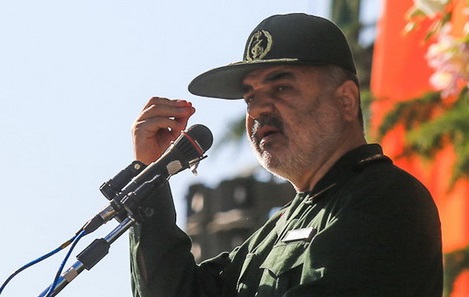 رونمایی از سامانه موشکی هدایت لیزری با حضور فرمانده کل سپاه