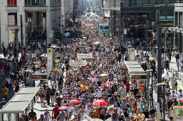 اعتراض به محدودیت های کرونایی د رآلمان