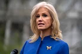 مشاور ارشد کاخ سفید استعفا می‌دهد